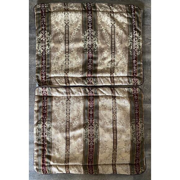 Two Croscill Home Galleria standard Size Pillow Shams Finished Sz 27 X 21” - Picture 1 of 7